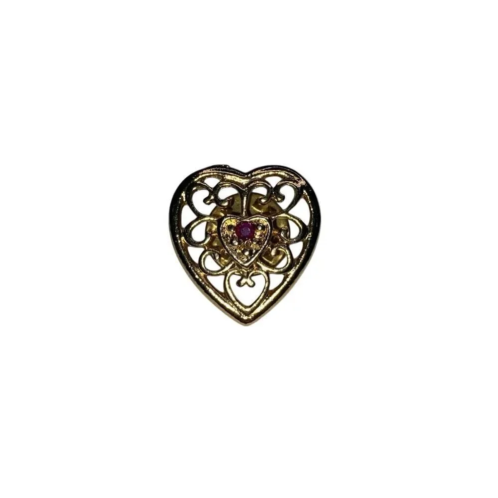 Vintage Gold Tone Filigree Heart Brooch Red Center Stone Openwork Pin Jewelry